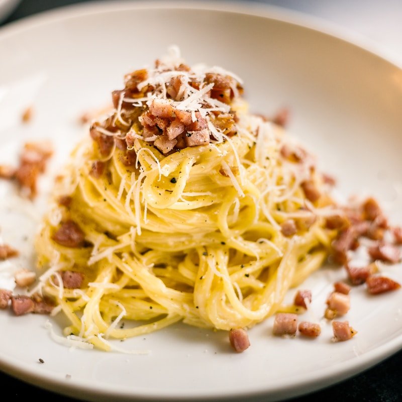 Creamy Carbonara pasta with pancetta and parsley